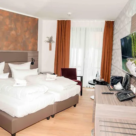 Hotel & Lounge Adult Only *