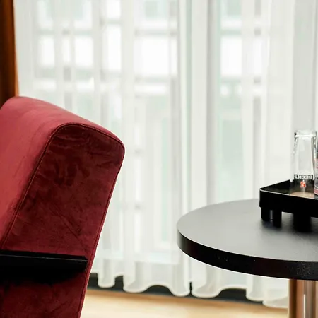 Hotel & Lounge Adult Only