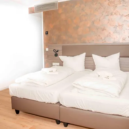 Hotel & Lounge Adult Only