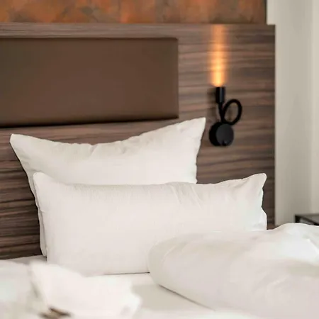 Hotel & Lounge Adult Only *