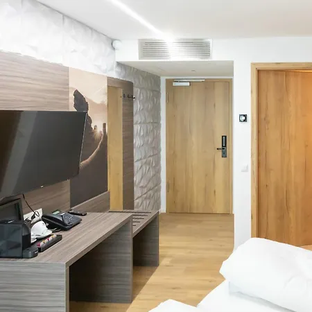 & Lounge Adult Only Hotel