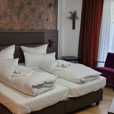 & Lounge Adult Only فندق