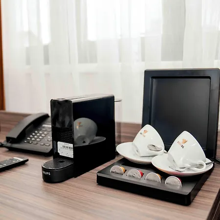 Hotel & Lounge Adult Only