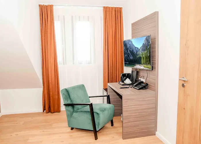 Hotel & Lounge Adult Only