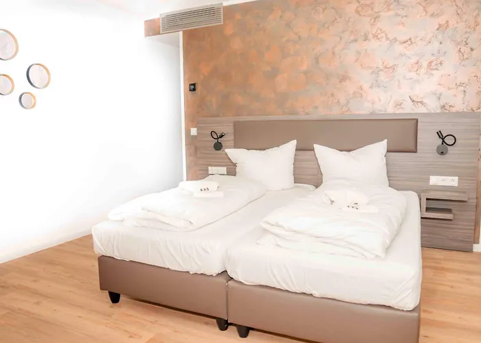 Hotel & Lounge Adult Only